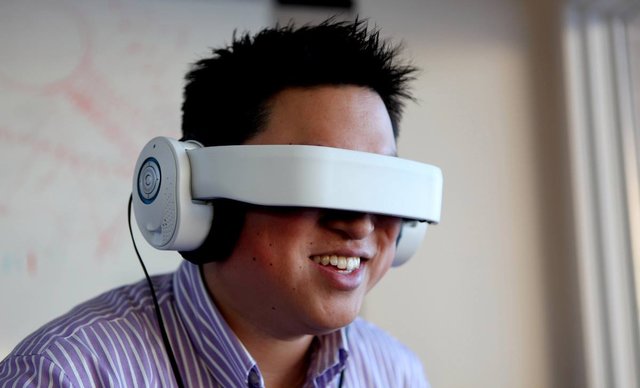 Google Glass vs. Glyph. Kto wygra?