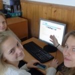 Gimnazjaliści uczą się przedsiębiorczości.