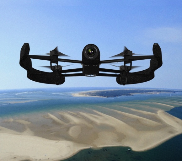 Parrot Bebop Drone, ultra lekki dron z kamerą Full HD i cyfrową IT i technologie, LIFESTYLE - Bebop Drone to technologicznie zaawansowany, służący do rozrywki quadrokopter, o profesjonalnych parametrach.