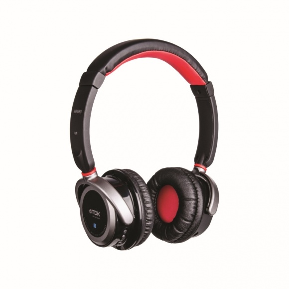 TDK WR680 - słuchawki w miejskim stylu IT i technologie, LIFESTYLE - Słuchawki bezprzewodowe powinny dawać użytkownikowi jak największą swobodę i wygodę jednocześnie gwarantując dźwięk wysokiej jakości. Z tego właśnie założenia wyszło TDK Life on Record tworząc miejski model słuchawek WR680.