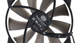 MasterFan Pro: gdy chłodzenie wymaga różnych rozwiązań IT i technologie, LIFESTYLE - W przypadku efektywnego chłodzenia trzeba pogodzić się z tym, iż nie ma jednego typu wentylatora, który nadawałby się na każde miejsce w obudowie. Dlatego Cooler Master przygotował różne rozwiązania dla chłodzenia procesora. Wszystkie one zawarte są w ramach serii MasterFan Pro.