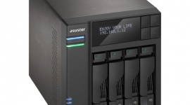 AS7004T: szybkość kluczem do sukcesu IT i technologie, LIFESTYLE - W biznesie szybkość przepływu informacji często decyduje o sukcesie lub porażce. Produkt Asustora – AS7004T - reklamowany jest przez producenta jako najszybszy na świecie NAS z czterema zatokami na dyski.
