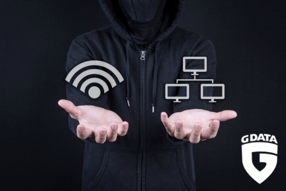 KRACK atakuje sieci Wifi: oto co musisz wiedzieć IT i technologie, LIFESTYLE - W poniedziałek pojawiły się raporty dotyczące szyfrowania sieci WiFi podatnych na ataki. Jak donoszą eksperci, w zabezpieczeniach szyfrowania WPA2 powstała luka, która pozwala na ponowne użycie niektórych kluczy kryptograficznych, zamiast je zablokować.