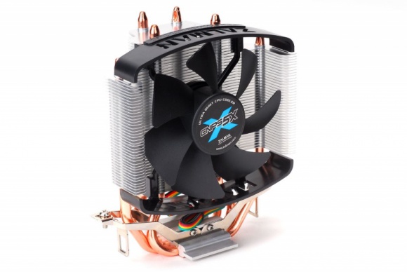 CNPS5X Performa: chłodzenie sprawdzone w bojach IT i technologie, LIFESTYLE - Producenci prześcigają się w produkowaniu coraz nowszych urządzeń, tymczasem Zalman – choć również dostarcza nowoczesne rozwiązania - przypomina także o starszym modelu chłodzenia powietrzem, które sprawdzi się przy wielu komputerach: CNPS5X Performa.