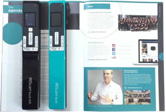 IRIScan Book 5: rewolucja w skanowaniu książek i artykułów IT i technologie, LIFESTYLE - Masz w swoich zbiorach wiele ciekawych artykułów, ale nie chcesz przechowywać stosu gazet w mieszkaniu? Potrzebujesz mieć przy sobie tylko kilka stron z grubej książki? IRIS przekonuje, że jego skaner IRIScan Book 5 jest rozwiązaniem właśnie dla ciebie.