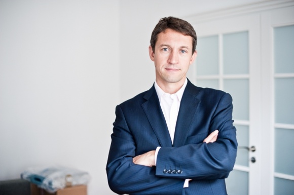 Co regulacje UKE w sprawie Emitela oznaczają dla rynku? Telekomunikacja, BIZNES - Urząd Komunikacji Elektronicznej uznał, że spółka Emitel w Polsce posiada „znaczącą pozycję rynkową”. Projekty te mają na celu podniesienie konkurencji na rynku, czego pozytywne skutki odczują nie tylko inni operatorzy, ale też cały rynek telekomunikacyjny.