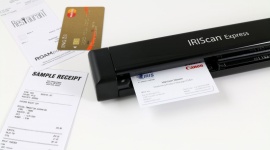 IRIS: szybkie skanowanie po wciśnięciu jednego przycisku IT i technologie, LIFESTYLE - Kompaktowe skanery wprowadzają rewolucję nie tylko jeśli chodzi o rozmiar urządzeń, ale również łatwość w zarządzaniu nimi. Zdaniem producenta IRIScan Express 4 ma być idealnym połączeniem obu tych cech.