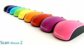 IRIScan Mouse 2 - skaner pod ręką. Dosłownie. IT i technologie, LIFESTYLE - Skanowanie dokumentów, fragmentów książek czy obrazów, chociaż bardzo przydatne, ma tę wadę iż na ogół nie mamy skanera przy sobie. A gdyby tak skaner znalazł się wewnątrz czegoś, co i tak nosimy?