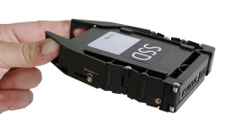 Icy Dock EZ-FIT MB990SP-B - adapter lekki jak piórko IT i technologie, LIFESTYLE - Icy Dock EZ-FIT MB990SP-B to uchwyt konwertujący dyski HDD i SSD 2,5" tak, aby pasowały do zatoki 3,5".