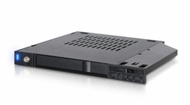 Icy Dock MB511SPO-1B - zamień płytę na dysk IT i technologie, LIFESTYLE - MB511SPO-1B to beztackowy adapter dla dysków HDD/SSD 2,5” przeznaczony do ultracienkich zatok CD/DVD/Blu-Ray 9,5 mm powszechnie dostępnych w komputerach stacjonarnych, laptopach i stacjach roboczych.