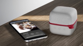 Grająca „kostka”, która zamieni dźwięk mono w stereo od Hama Polska IT i technologie, LIFESTYLE - 6 godzin ulubionej muzyki w domu lub w plenerze przy jednoczesnym ładowaniu akumulatora w zaledwie 3 godziny to dopiero początek tego, co może zaoferować nowy głośnik mobilny od niemieckiej marki Hama.
