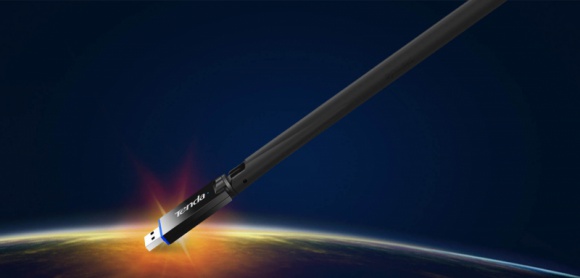 Tenda U10 - hotspot WiFi gdziekolwiek jesteś IT i technologie, LIFESTYLE - Tenda U10 to dwuzakresowa karta sieciowa w standardzie AC650. Zapewnia odbiór sieci bezprzewodowej w dowolnym miejscu, gdzie dostępna jest sieć WiFi.