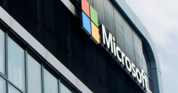 W Polsce będzie zlokalizowany 16 region MS Azure w Europie Telekomunikacja, BIZNES - Microsoft oficjalnie ogłosił, że w Polsce będzie zlokalizowany 16 region MS Azure w Europie. Projekt o nazwie #polskadolinacyfrowa będzie realizowany przy współpracy z Operatorem Chmury Krajowej (OChK)