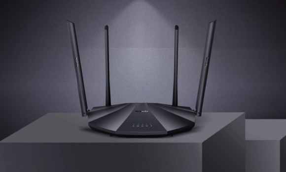 Tenda AC19 - dwupasmowy, gigabitowy router WiFi AC2100 z portem USB IT i technologie, LIFESTYLE - AC19 to dwupasmowy, gigabitowy router bezprzewodowy, który został zaprojektowany specjalnie dla gospodarstw domowych z dostępem do szybkiego Internetu. Obsługuje standard 802.11ac wave2 i zapewnia prędkość Wi-Fi do 2033 Mb/s (2,4 GHz: 300 Mb/s, 5 GHz: 1733 Mb/s).